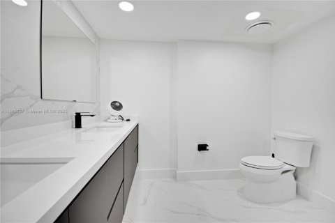 Купить кондоминиум в Майами, Флорида 2 спальни, 134.89м2, № 1932562 - фото 15
