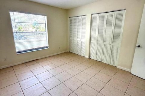 Condo in Tampa, Florida, 1 bedroom № 2222467 - photo 7