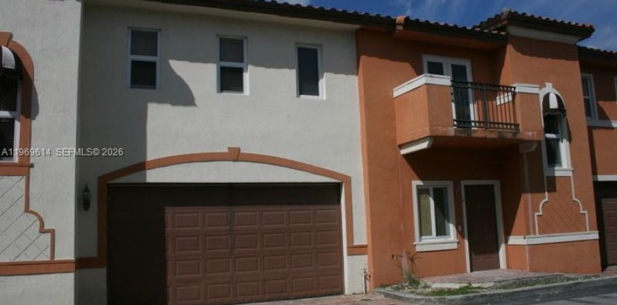 Таунхаус в Уэст -Майами, Флорида 3 спальни, 161.19м2 № 2030666