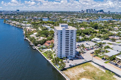 Condo in Fort Lauderdale, Florida, 1 bedroom  № 2300107 - photo 29