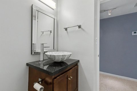Condo in Fort Lauderdale, Florida, 1 bedroom  № 2300107 - photo 20