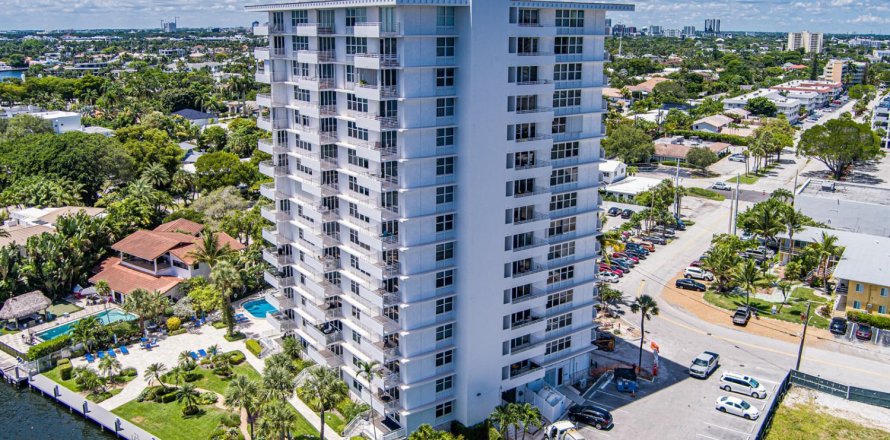 Condo in Fort Lauderdale, Florida, 1 bedroom  № 2300107