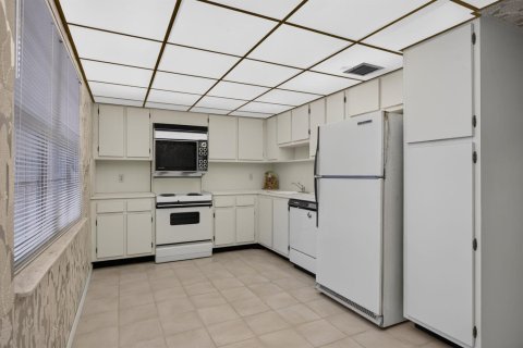 Copropriété à vendre à Pompano Beach, Floride: 3 chambres, 150.5 m2 № 2189082 - photo 13