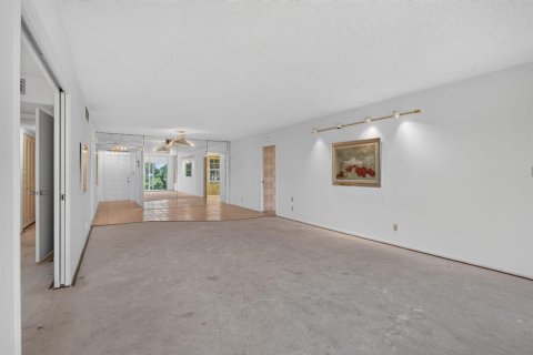 Copropriété à vendre à Pompano Beach, Floride: 3 chambres, 150.5 m2 № 2189082 - photo 24