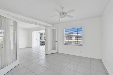 Copropriété à louer à Fort Lauderdale, Floride: 2 chambres, 111.48 m2 № 2433901 - photo 27