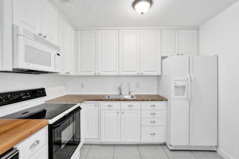 Copropriété à louer à Fort Lauderdale, Floride: 2 chambres, 111.48 m2 № 2433901 - photo 8
