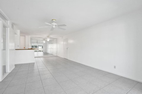 Copropriété à louer à Fort Lauderdale, Floride: 2 chambres, 111.48 m2 № 2433901 - photo 17