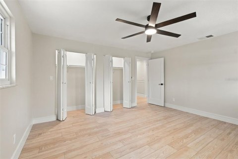 Villa ou maison à vendre à Saint Petersburg, Floride: 4 chambres, 276.76 m2 № 2437234 - photo 30