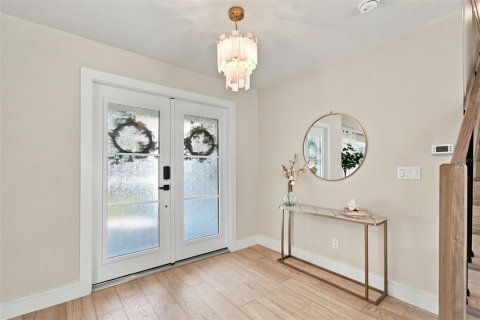 Villa ou maison à vendre à Saint Petersburg, Floride: 4 chambres, 276.76 m2 № 2437234 - photo 7