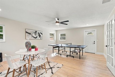Villa ou maison à vendre à Saint Petersburg, Floride: 4 chambres, 276.76 m2 № 2437234 - photo 27