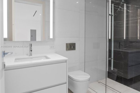 Copropriété à vendre à Miami, Floride: 2 chambres, 136.94 m2 № 2145733 - photo 19