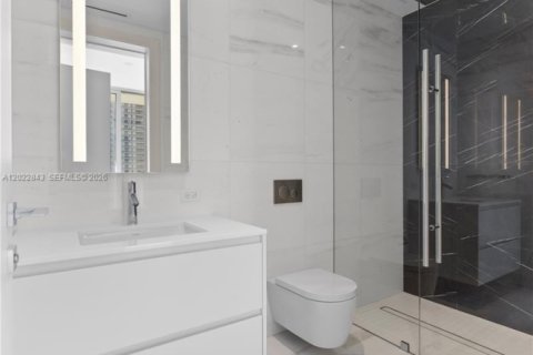 Copropriété à vendre à Miami, Floride: 2 chambres, 136.94 m2 № 2145733 - photo 24