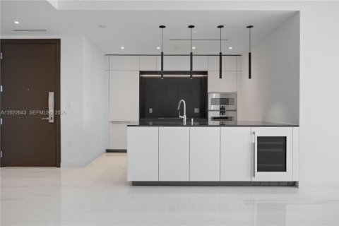 Copropriété à vendre à Miami, Floride: 2 chambres, 136.94 m2 № 2145733 - photo 12
