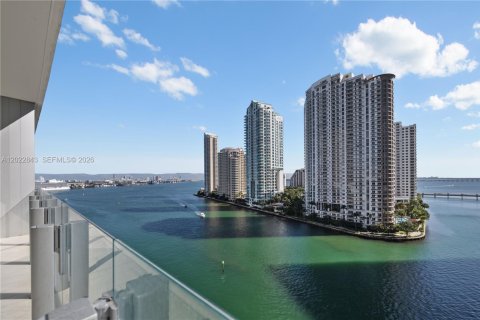 Copropriété à vendre à Miami, Floride: 2 chambres, 136.94 m2 № 2145733 - photo 3