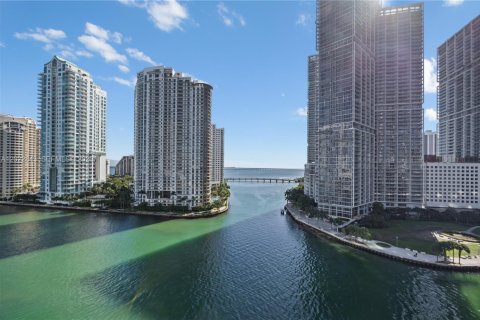 Copropriété à vendre à Miami, Floride: 2 chambres, 136.94 m2 № 2145733 - photo 2