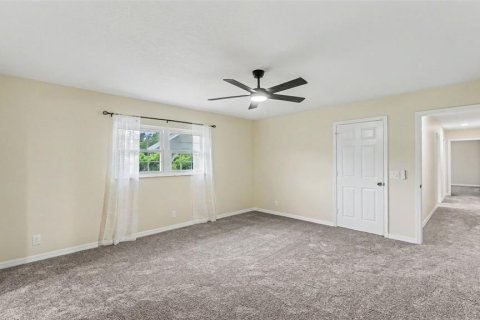 House in Lakeland, Florida 3 bedrooms, 197.14 sq.m. № 2267099 - photo 21