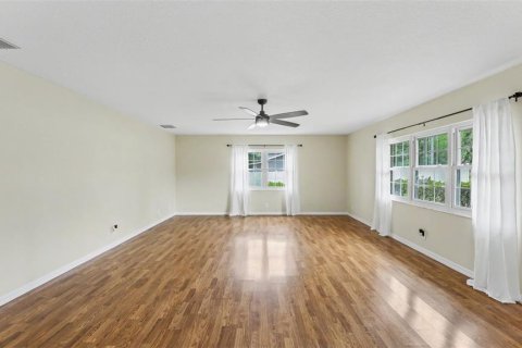 House in Lakeland, Florida 3 bedrooms, 197.14 sq.m. № 2267099 - photo 5