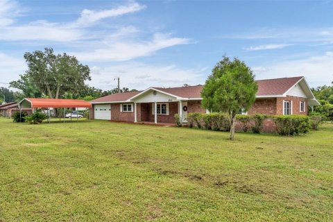 House in Lakeland, Florida 3 bedrooms, 197.14 sq.m. № 2267099 - photo 2