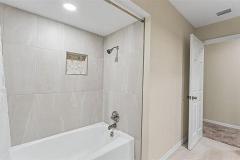 House in Lakeland, Florida 3 bedrooms, 197.14 sq.m. № 2267099 - photo 29
