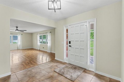 House in Lakeland, Florida 3 bedrooms, 197.14 sq.m. № 2267099 - photo 9