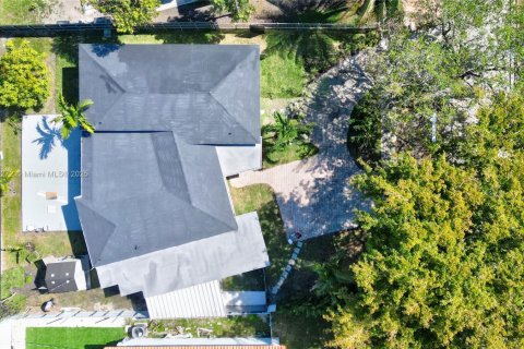 Casa en venta en North Miami, Florida, 3 dormitorios, 192.68 m2 № 1883837 - foto 4