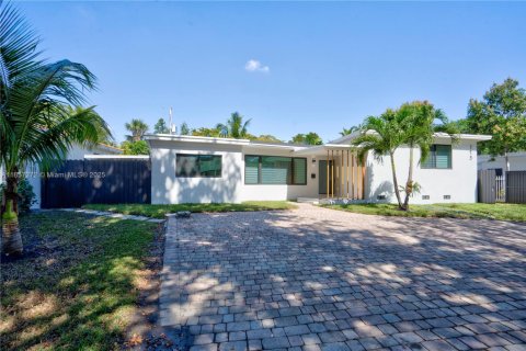 Casa en venta en North Miami, Florida, 3 dormitorios, 192.68 m2 № 1883837 - foto 23