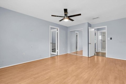 Condo in Belleair, Florida, 2 bedrooms  № 1802133 - photo 18