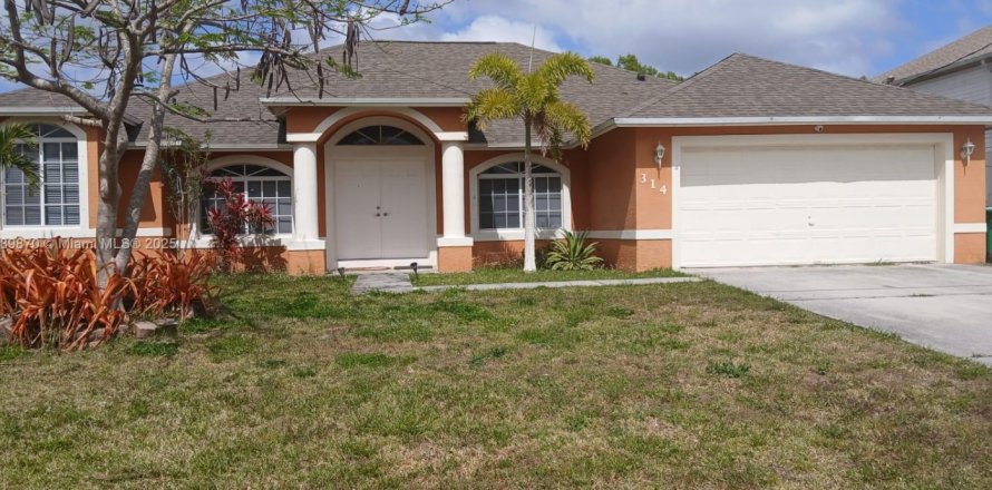 House in Port St. Lucie, Florida 3 bedrooms, 216.37 sq.m. № 1737814