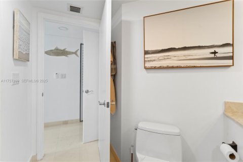 Condominio en venta en Sunny Isles Beach, Florida, 2 dormitorios, 117.61 m2 № 2274078 - foto 27