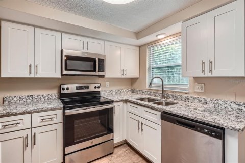 House in Holiday, Florida 2 bedrooms, 107.77 sq.m. № 1775398 - photo 7