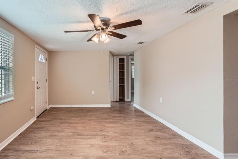 House in Holiday, Florida 2 bedrooms, 107.77 sq.m. № 1775398 - photo 15