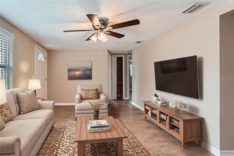 House in Holiday, Florida 2 bedrooms, 107.77 sq.m. № 1775398 - photo 14