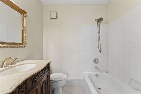 Casa en venta en Pompano Beach, Florida, 2 dormitorios, 93.65 m2 № 2008752 - foto 18