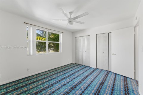 Casa en venta en Pompano Beach, Florida, 2 dormitorios, 93.65 m2 № 2008752 - foto 17