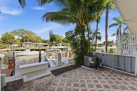 Casa en venta en Pompano Beach, Florida, 2 dormitorios, 93.65 m2 № 2008752 - foto 19