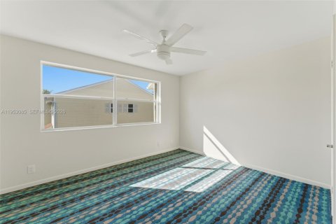 Casa en venta en Pompano Beach, Florida, 2 dormitorios, 93.65 m2 № 2008752 - foto 11
