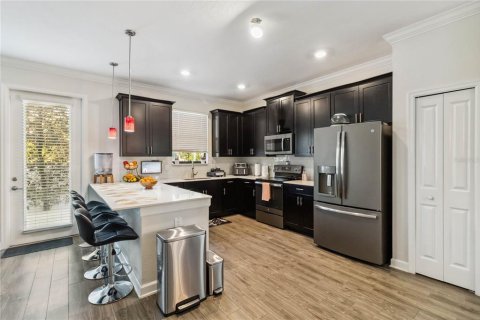 Touwnhouse à vendre à Orlando, Floride: 3 chambres, 183.02 m2 № 1733664 - photo 7