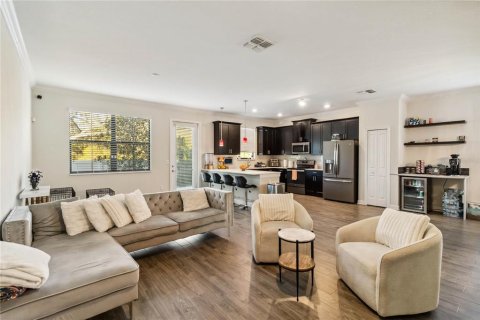 Touwnhouse à vendre à Orlando, Floride: 3 chambres, 183.02 m2 № 1733664 - photo 11