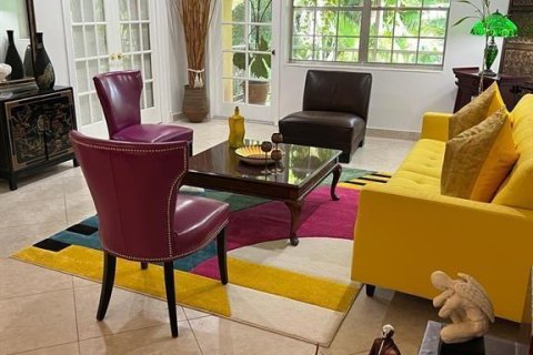 Condo in Wilton Manors, Florida, 2 bedrooms № 2260213 - photo 4