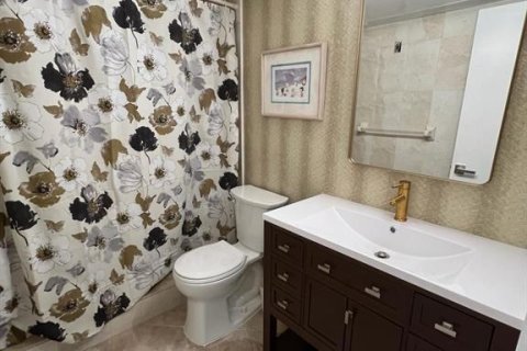 Condo in Wilton Manors, Florida, 2 bedrooms № 2260213 - photo 18