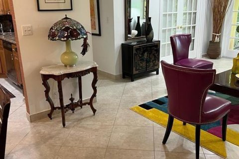 Condo in Wilton Manors, Florida, 2 bedrooms № 2260213 - photo 2