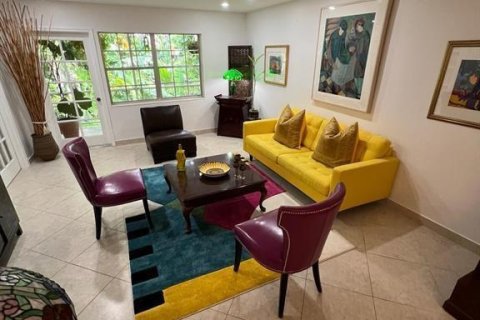 Condo in Wilton Manors, Florida, 2 bedrooms № 2260213