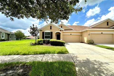 House in Wesley Chapel, Florida 2 bedrooms, 133.41 sq.m. № 2290760