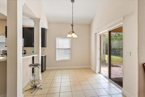 House in Orlando, Florida 4 bedrooms, 254.55 sq.m. № 1642749 - photo 12