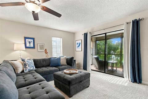 Condo in Tampa, Florida, 2 bedrooms  № 2380590 - photo 10