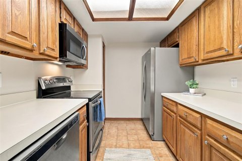 Condo in Tampa, Florida, 2 bedrooms  № 2380590 - photo 24
