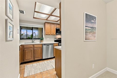 Condo in Tampa, Florida, 2 bedrooms  № 2380590 - photo 21
