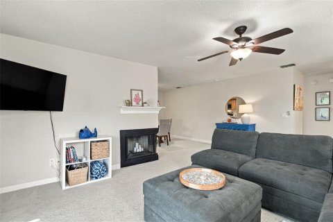 Condo in Tampa, Florida, 2 bedrooms  № 2380590 - photo 12