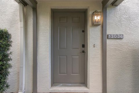 Condo in Tampa, Florida, 2 bedrooms  № 2380590 - photo 3