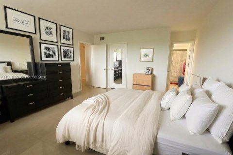 Condo in Fort Lauderdale, Florida, 1 bedroom № 2056401